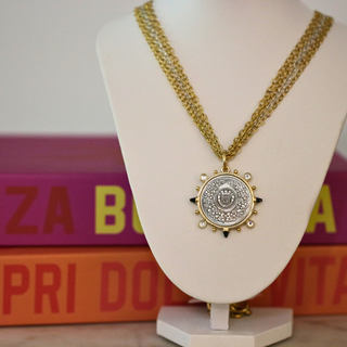 Regal Crest Necklace