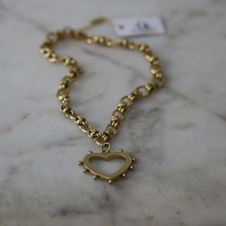 Bold Heartbeat Necklace