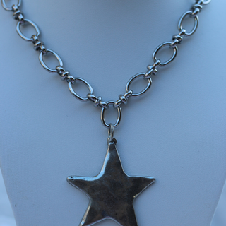 Star Pendant Necklace ~ Restocked 3x & Trending