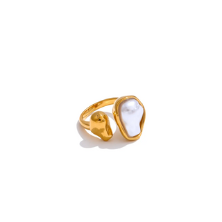 Claire Pearl Ring