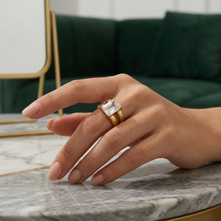 Monroe Square Stone Ring – 18K Gold-Plated Stainless Steel