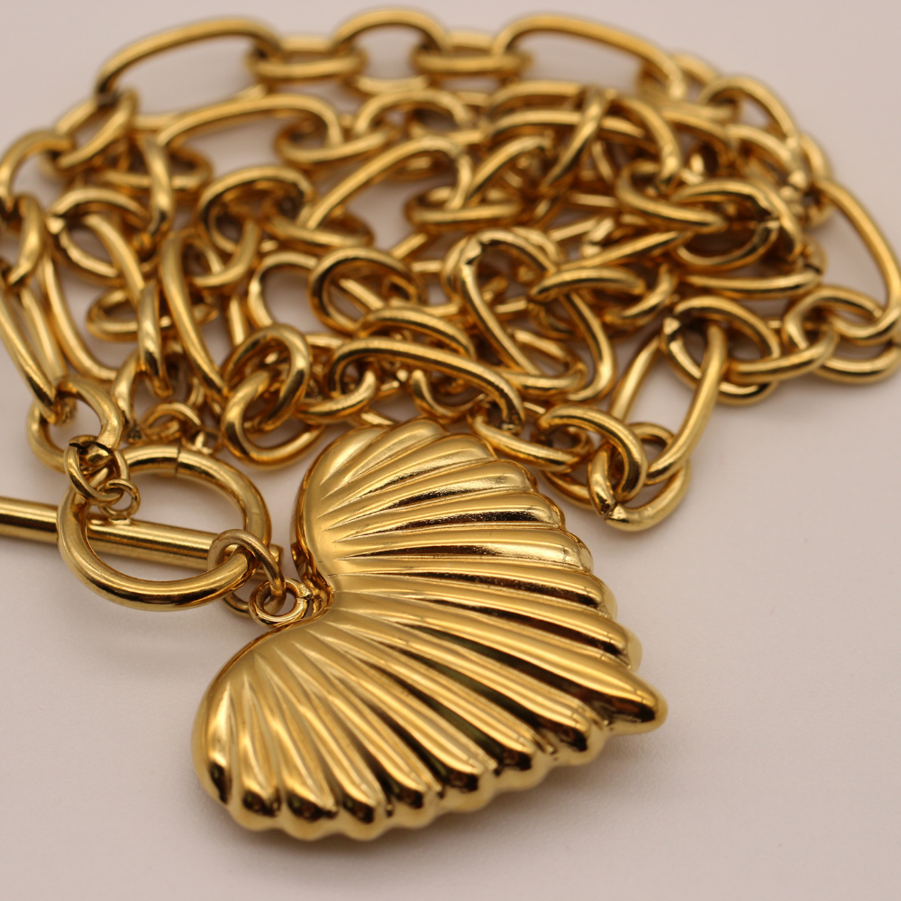 The "Samantha" Heart Necklace ~ 18k Gold Plated Waterproof