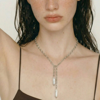 Wren Pearl Lariat Necklace