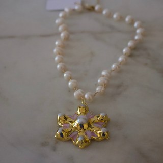 Lilly Pearl Flower Necklace