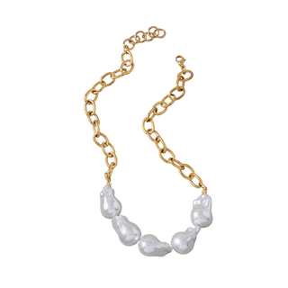 Bay Pearl Necklace with irregular white baroque-style pearls and a chunky polished gold-tone oval link chain.